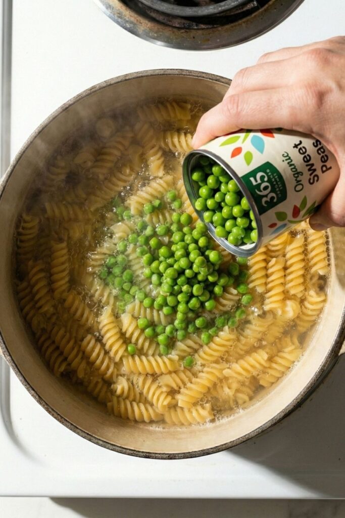 adding peas to pasta cooking hack